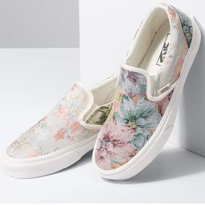 The Tapestry Classic Slip-On features - VANS